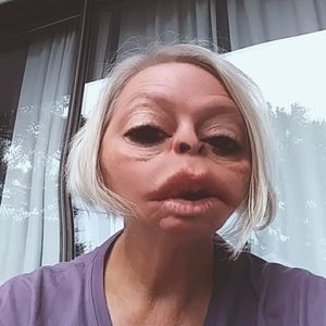 Meet your Posher, Annie